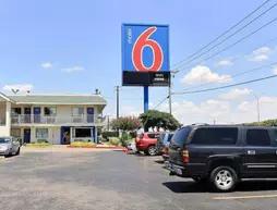 Motel 6 Austin Central - North