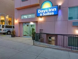 Days Inn & Suites - Ozone Park