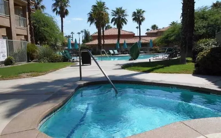 Courtyard Palm Desert