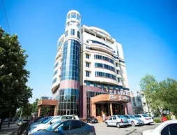 Platan Yuzhniy Hotel