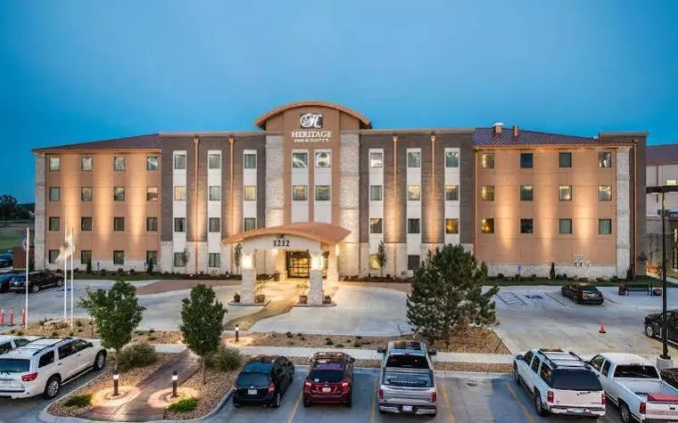 THE HERITAGE INN & SUITES, AN ASCEND HOTEL COLLECTION MEMBER