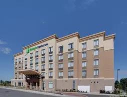 HOLIDAY INN EXPRESS & SUITES ORLEANS SOUTHWEST