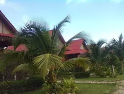 Green Papaya Resort