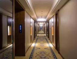 Qingdao Gloria Plaza Hotel