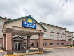 Days Inn and Suites of Morris