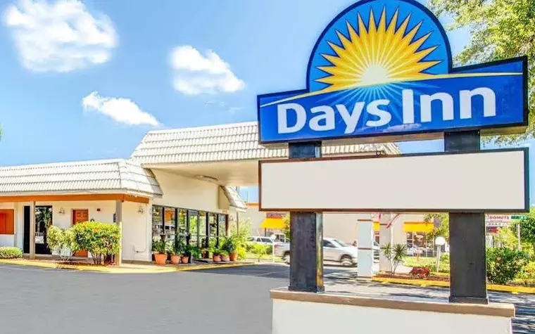 Days Inn by Wyndham St. Petersburg Tampa Bay Area