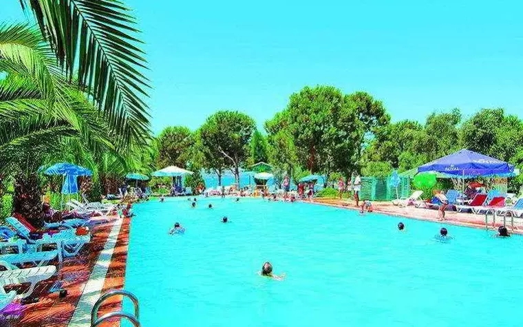 Mavi Holiday Village