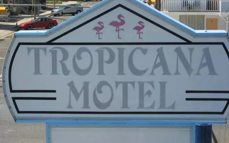 Tropicana Motel