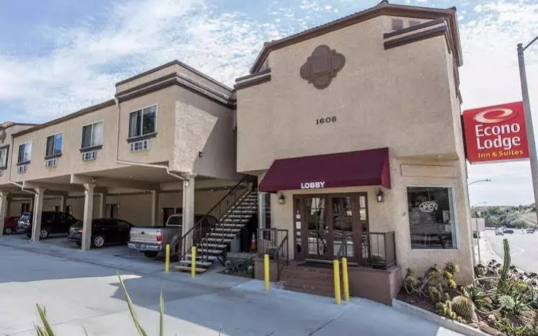 Econo Lodge Inn & Suites Fallbrook Downtown