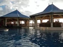 Pearle Beach Resort and Spa Mru