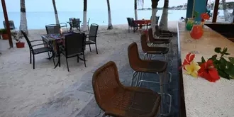 Hotel Cocoplum Beach