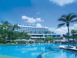 Shangri-La's Rasa Sentosa Resort & Spa