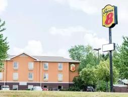 Super 8 Motel - Mars/cranberry/pittsburgh Area