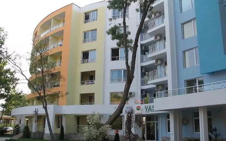 Yassen Apartments