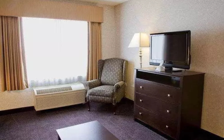 Baymont Inn and Suites Gurnee