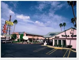 Econo Lodge Inn & Suites