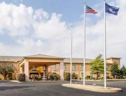 Quality Inn and Suites Benton Draffenville