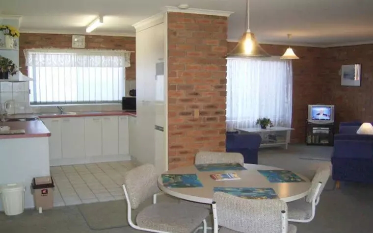 Fronds Holiday Apartments