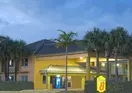 Super 8 Dania/ Fort Lauderdale Airport