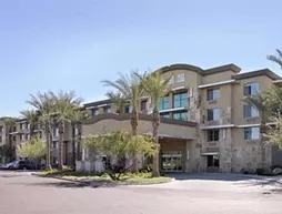 Holiday Inn and Suites Scottsdale North Airpark