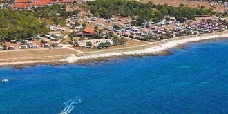 Kazela Resort