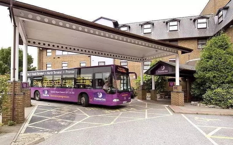 Premier Inn London Gatwick Airport (A23 Airport Way)