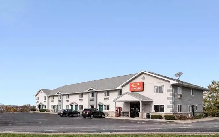 Econo Lodge Inn and Suites Canandaigua