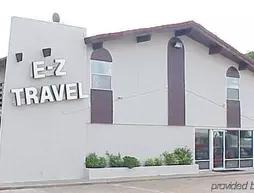 EZ Travel Inn College Station