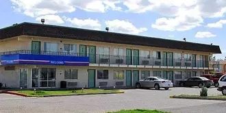 Motel 6 Pecos