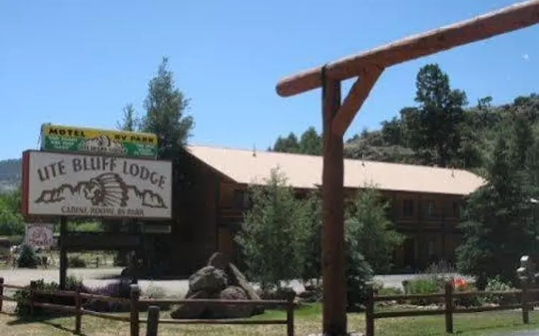 Ute Bluff Lodge