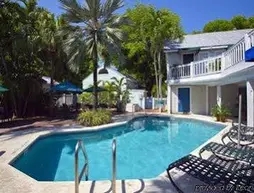 Lighthouse Court- A Historic Key West Inns Property