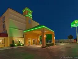 La Quinta Inn & Suites Tulsa Central