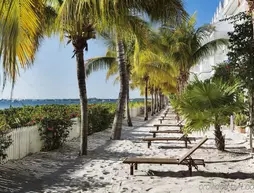 Parrot Key Hotel and Resort