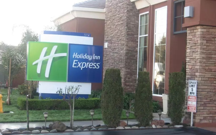 Holiday Inn Express- West Sacramento