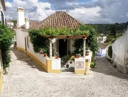 Casa de S. Thiago do Castelo