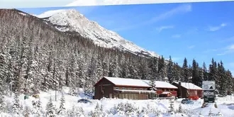 The Great Divide Lodge