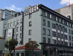Good Hotel