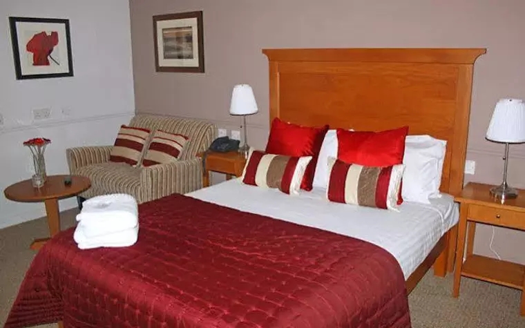 Gomersal Park Hotel