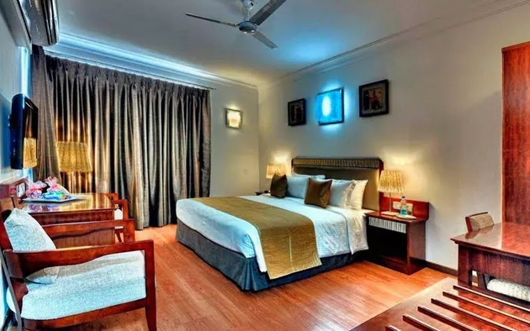 Hotel Nami Residency