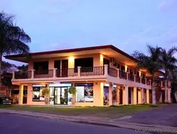 Blue Palm Hotel