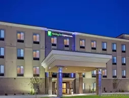 Holiday Inn Express Hotel and Suites Lincoln Airport
