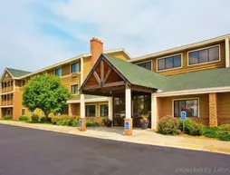 AmericInn Lodge & Suites Kearney