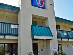 Motel 6 Bangor