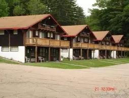 Swiss Chalets Village Inn