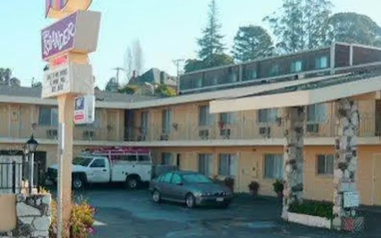 The Islander Motel
