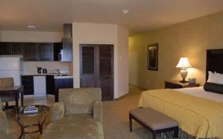 Oxford Suites Boise