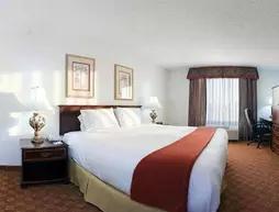 Holiday Inn Express Hotel & Suites Shelbyville