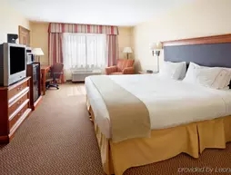 Holiday Inn Express Hotel & Suites Laredo-Event Center Area