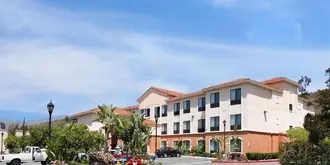 Prominence Hotel and Suites
