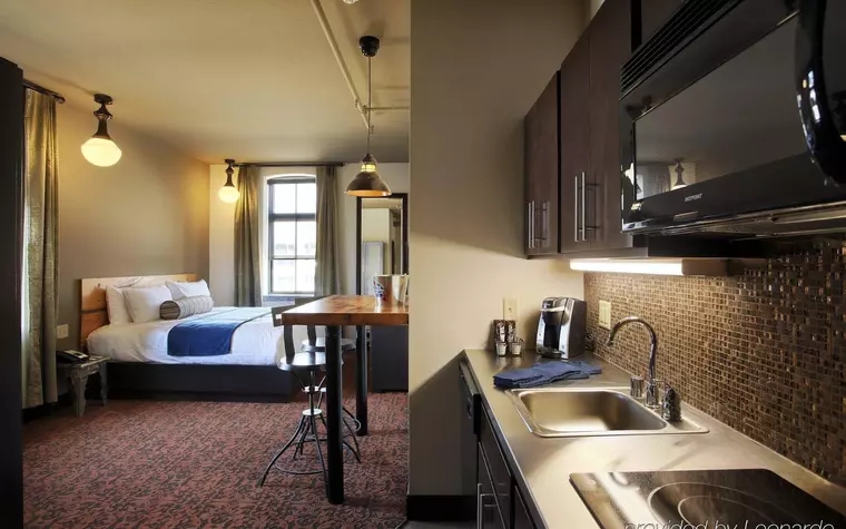 The Brewhouse Inn & Suites - Milwaukee